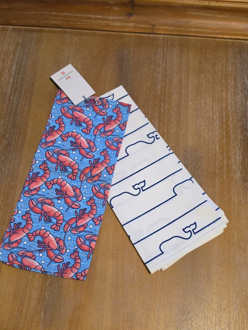 Vineyard Vines- Blue & Red Lobster with White & Navy Whale Stripe NWT